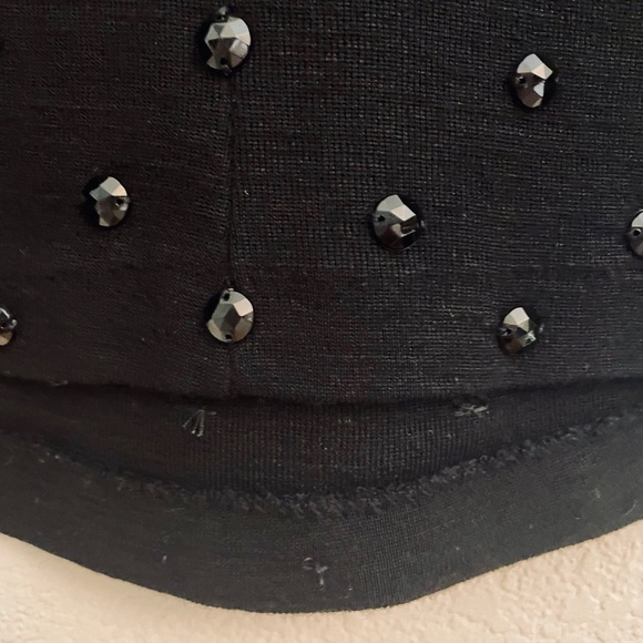 NWOT ANDREA JOVINE Beaded-Embellished Cropped Fine Wool Knit Sleeveless Sweater - Picture 5 of 6